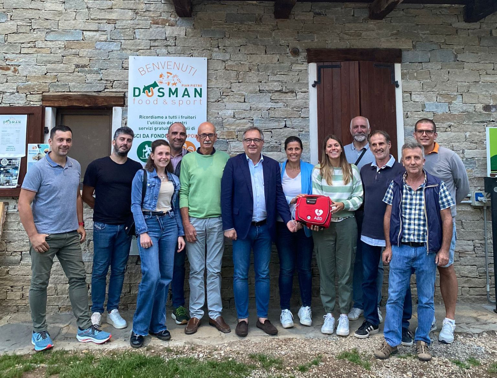 Sono stati inaugurati dagli amministratori comunali e municipali, alla presenza anche dell’assessore regionale alla Montagna Marco Gallo, due nuovi defibrillatori automatici esterni (Dae) a disposizione del territorio del municipio di Valmala Sono stati inaugurati dagli amministratori comunali e municipali, alla presenza anche dell’assessore regionale alla Montagna Marco Gallo, due nuovi defibrillatori automatici esterni (Dae) a disposizione del territorio del municipio di Valmala