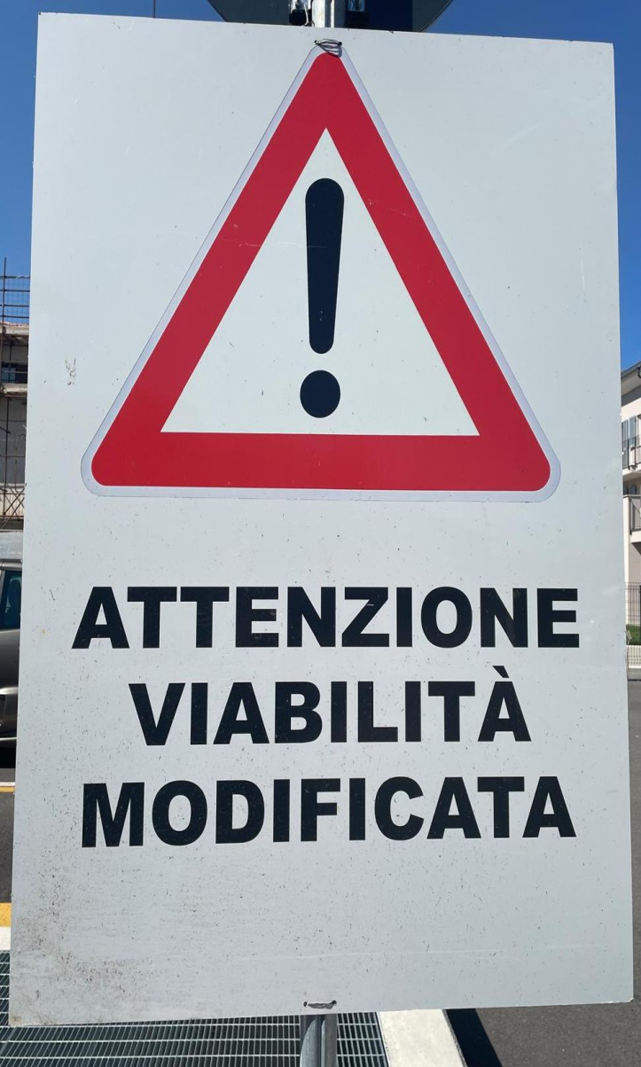 In due punti nevralgici del centrocittà la viabilità è stata modificata per rendere più sicuro e agevole il traffico sia dei mezzi sia dei pedoni In due punti nevralgici del centrocittà la viabilità è stata modificata per rendere più sicuro e agevole il traffico sia dei mezzi sia dei pedoni