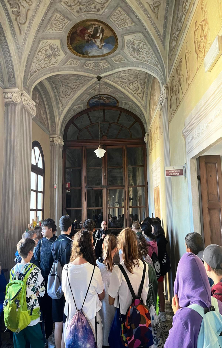 Tra i siti visitati, anche lo storico palazzo San Martino sede del Comune