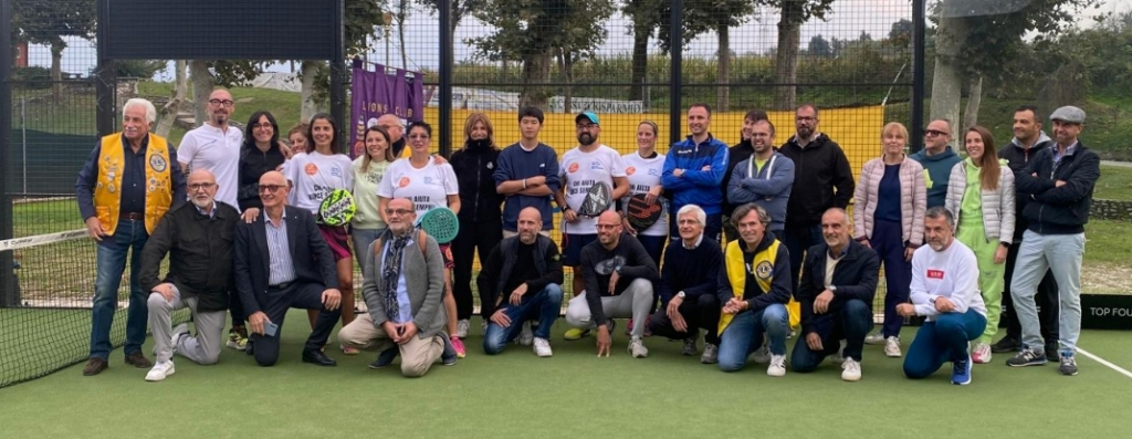 Donazione dal Lions Club alle Cure palliative Donazione dal Lions Club alle Cure palliative