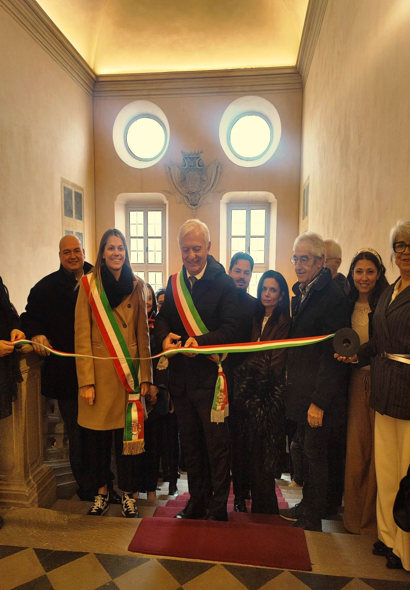 La Città di Busca, rappresentata dalla vice-sindaca Beatrice Aimar, è stata presente sabato scorso a Palazzo Salmatoris di Cherasco all’inaugurazione della grande esposizione dedicata a Emanuele Luzzati La Città di Busca, rappresentata dalla vice-sindaca Beatrice Aimar, è stata presente sabato scorso a Palazzo Salmatoris di Cherasco all’inaugurazione della grande esposizione dedicata a Emanuele Luzzati