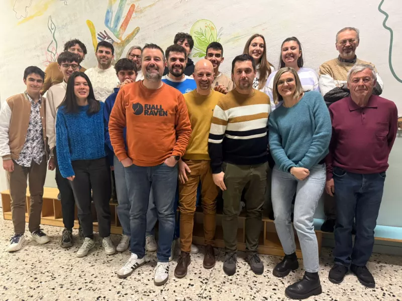 Il nuovo direttivo e l'assessore al Volontariato Bruno Olivero Il nuovo direttivo e l'assessore al Volontariato Bruno Olivero