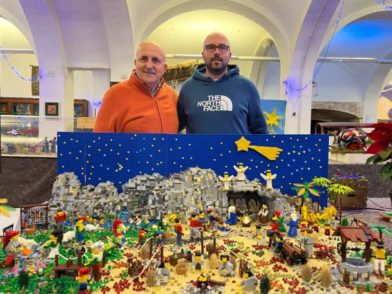 In mostra a Torino un presepe in mattoncini Lego© realizzato dai buschesi Flavio e Matteo Peano