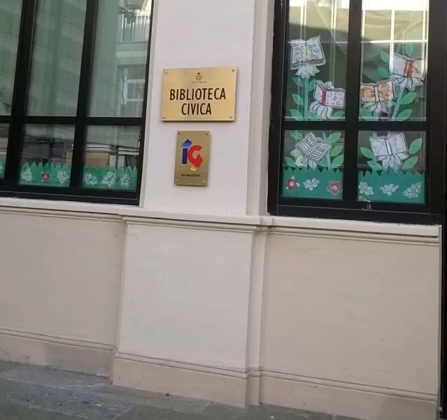 Ufficio Informagiovani e biblioteca comunale in via Carletto Michelis