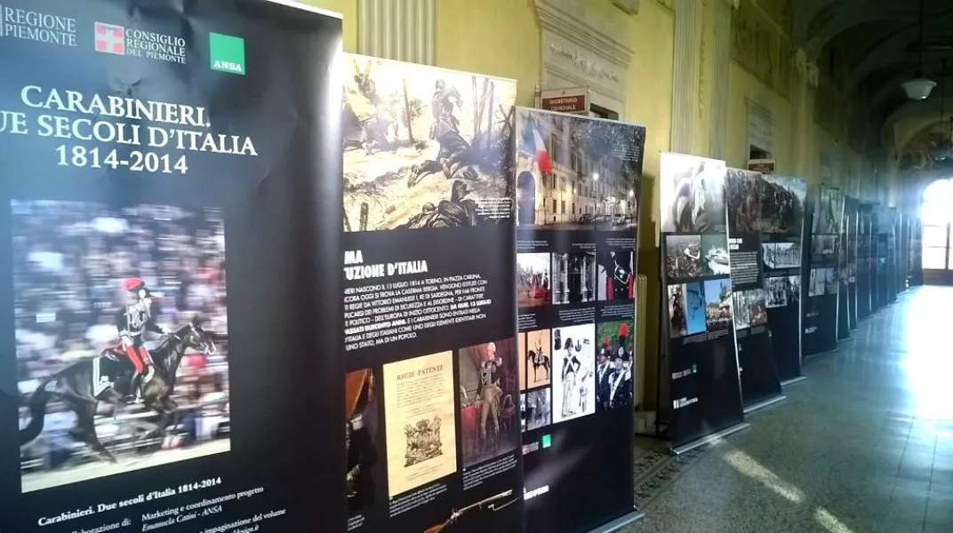 La mostra fotografica nel corridoio del municipio fino a metà gennaio