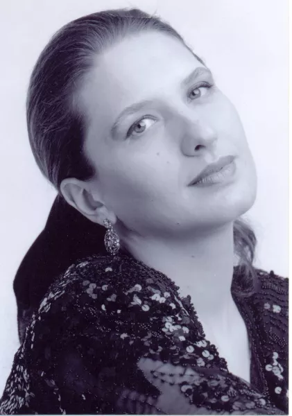 La soprano di orgine cuneese Nadia Fantini sarà a Busca mercoledì 20 febbraio all'inaugurazione della terza edizione dei Laboratori di video-ascolto del Vivaldi