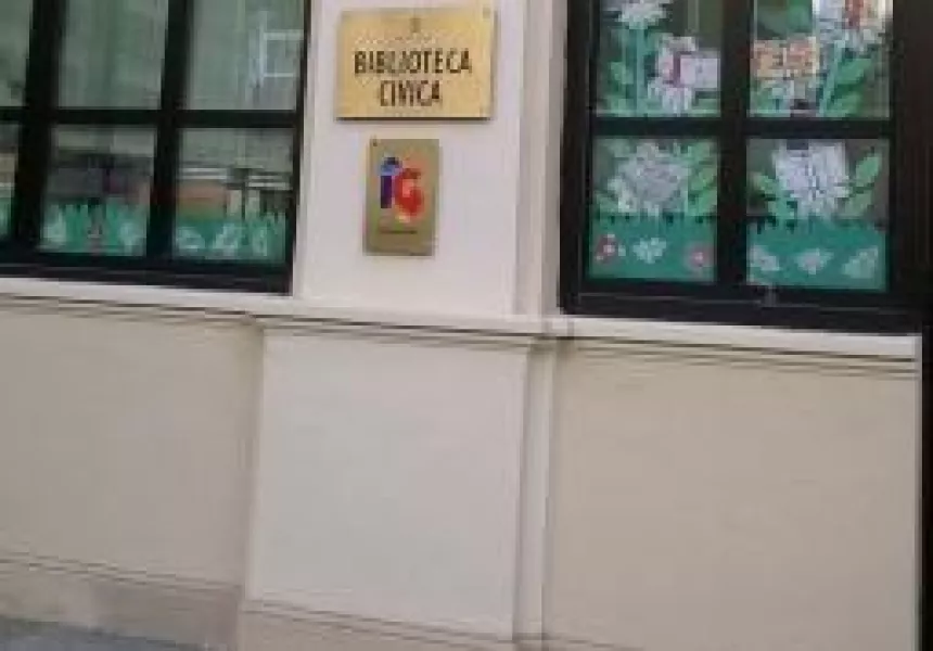 L'ufficio Informagiovani è nei locali della biblioteca comunale, in via Carletto Michelis. Tel. 0171-948620; informagiovani@afpdronero.it 