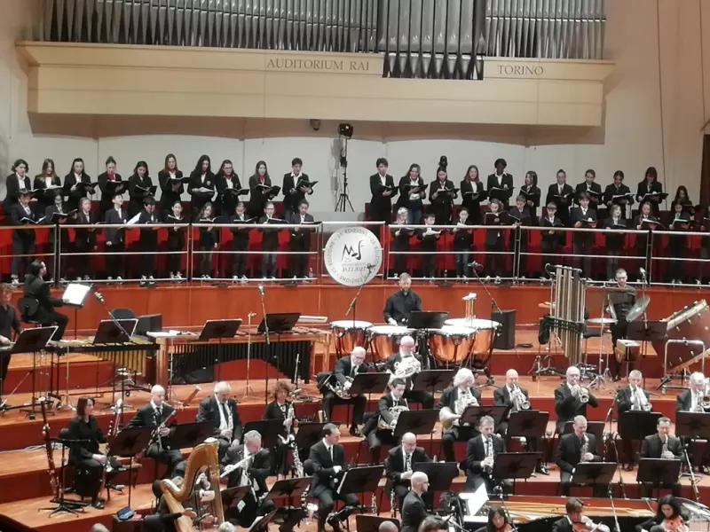 Hanno preso parte anche alcuni giovani allievi dell'Istituto musicale Vivaldi di Busca allo spettacolo-evento che si è tenuto domenica scorsa, 6 novembre, all'auditorium Rai di Torino all'interno del Moncalieri Jazz Festival dedicato a Renato Rascel