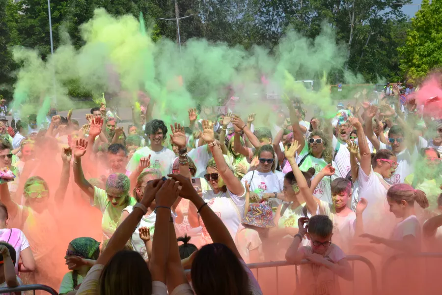 Grande partecipazione al primo Color fun Busca