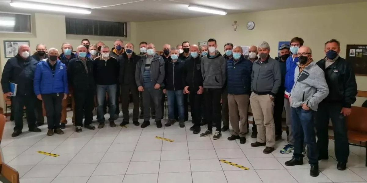 La Corale alpina Valle Maira, dopo le restrizioni della pandemia, ha ripreso l’attività, sia pure con l'uso della mascherina