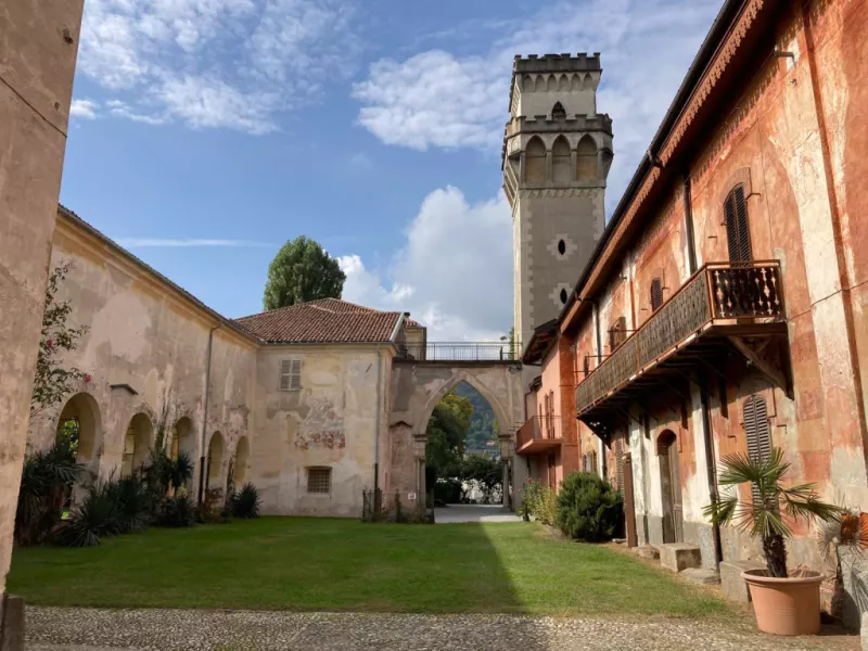 Interno di Villa Bafile: area su cui sorgeva la chiesa del Convento successivamente demolita