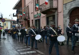 Inaugurazione monumento ai Caduti  - La sfilata 2