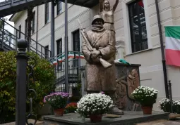 Inaugurazione monumento ai Caduti  2