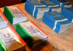  I neo maggiorenni riceveranno una copia della Costituzione italiana e una copia dello Statuto comunale