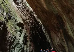 Visita delle scuole alle cave dell'alabastro rosa