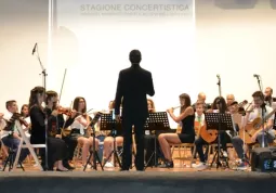 Giovedì 14 giugno al Teatro Civico si terrà il Concerto di fine anno  con l’Orchestra dell’Istituto diretta da Alberto Pignata con la partecipazione della classe di Canto del professor Paolo Acchiardi