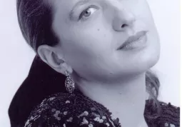 La soprano di orgine cuneese Nadia Fantini sarà a Busca mercoledì 20 febbraio all'inaugurazione della terza edizione dei Laboratori di video-ascolto del Vivaldi