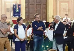 Il sindaco Marco Gallo con il presentatore Giangi Giordano e gli assessori Lucia Rosso ed Ezio Donadio