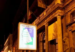 La locandina della rassegna posta a Torino in via Accademia delle Scienze davanti al museo Egizio 
