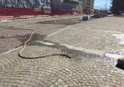 Nuova vita alla piazza dalla quale si accede al centro storico
