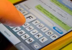 Bisogna sempre diffidare di richieste di documentazione personale tramite email e sms