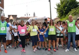 La partenza della quinta edizione di Fitwalking Solidale Busca nel settembre 2019