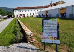 Lezioni all'aperto nel parco dell'ingegno