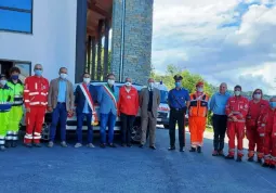 L'inaugurazione dell'ambulatorio nella scorsa estate