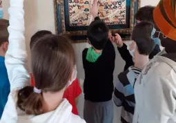 Non è mai troppo presto per educare al bello e ad insegnare a guardare un'opera d'arte