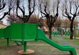 Inaugurazione della nuova area-giochi del parco della Resistenza