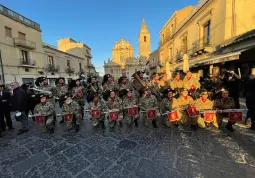 la Fanfara dei Bersaglieri dei Peloritani 