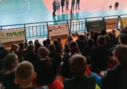  Questa mattina al palazzetto dello sport gli allievi scuole primarie e quelli delle scuola secondaria di secondo grado