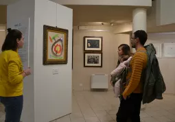 Continua l'affluenza di visitatori in Casa Francotto per la mostra di Mirò