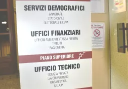 Uffici comunali aperti dal lunedì al venerdì senza bisogno di prenotazione