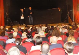 Il sindaco Marco Gallo e il presidente degli Amii della Musica cdi Busca Antonella Lerda all'avvio della nuova stagione di concerti Musicaè 2023