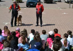 Piccoli volontari Protezione civile e Sai Carabinieri