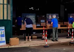 Kit raccolta rifiuti: distribuzione da oggi a venerdì