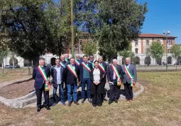 I Sindaci della Strada dei Cannoni alla firma del passaggio dal Demanio lo scorso 19 aprile