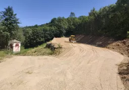 Lavori ai parcheggi del santuario di Valmala