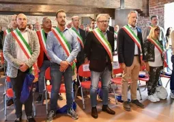 Venerdì 29 settembre c’era anche il sindaco Marco Gallo, insieme con altri suoi 43 colleghi, a Lagnasco alla firma davanti al notaio dell’atto costitutivo del Distretto del cibo e della frutta del Monviso
