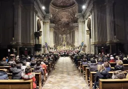 Ieri sera nella chiesa Maria Vergine Assunta il toccante  concerto natalizio dei Polifonici del Marchesato