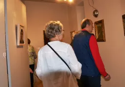 Grazie alla disponibilità dei 47 prestatori, la mostra in Casa Francotto “L’altra metà. La donna nell’arte” inaugurata nello scorso ottobre e la cui chiusura era prevista per fine gennaio sarà prorogata fino al 10 marzo