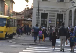 Dal 3 luglio al 4 agosto le iscrizioni a mensa scolastica e trasporto alunni. Maggiorazioni per i ritardatari
