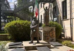Il Monumento ai Caduti e Dispersi della seconda guerra mondiale nel Parco della Resistenza di Busca