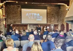 Le direttrici Paola Farinetti e Simona Ressico durante i festeggiamenti per il decimo anno del festival al Castello di Grinzane Cavour