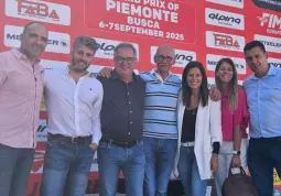 A partire da sinistra: l'assessore allo Sport Diego Bressi, l’assessore al Patrimonio Giovanni Cismondi, l’assessore regionale già sindaco di Busca Marco Gallo, il sindaco Ezio Donadio, l’assessora alla Cultura Lucia Rosso, la vicesindaca Beatrice Aimar e l’assessore al Volontariato Bruno Olivero