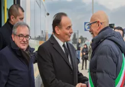 Il Sindaco Ezio Donadio accoglie il presidente della Regione Piemonte Alberto Cirio e l'assessore regionale Marco Gallo