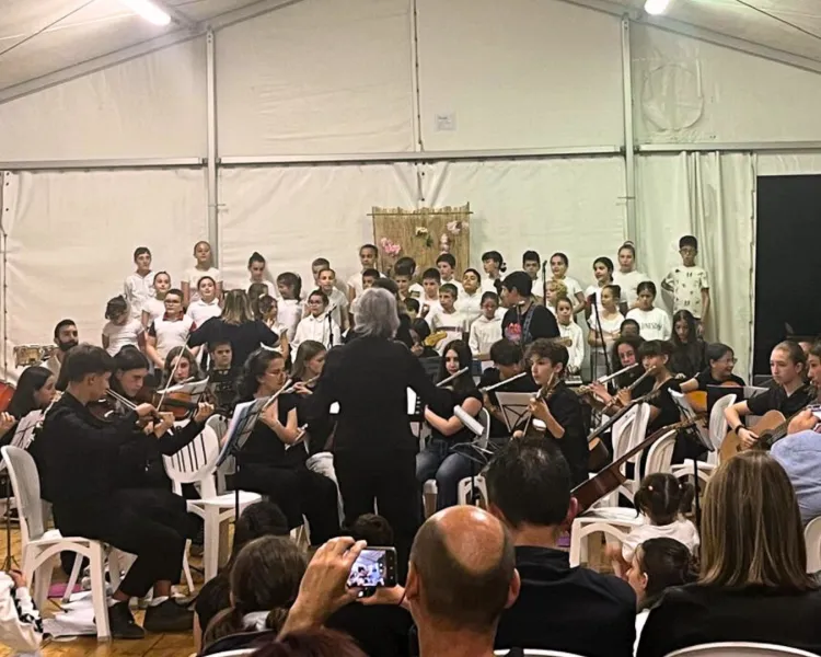 I ragazzi del corso musicale e del Coro Cantallegrando dell’IC 