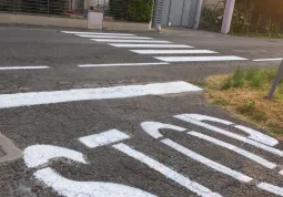 In corso il rifacimento della segnaletica orizzontale 