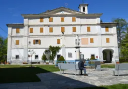 Il santuario di Valmala 